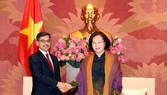 Chủ tịch Quốc hội Nguyễn Thị Kim Ngân tiếp Đại sứ Ấn Độ tại Việt Nam Pranay Verma. Nguồn: TTXVN