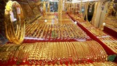 Chứng khoán hồi phục, giá vàng giảm