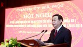 Bí thư Thành ủy Hà Nội Vương Đình Huệ phát biểu kết luận hội nghị