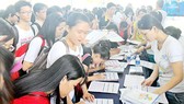 Nhiều việc làm thời vụ chờ sinh viên nghỉ hè