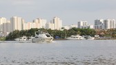 Nhiều người dân ở TPHCM có du thuyền, ca nô đi lại bằng thủy lộ