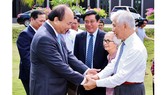 Trọn tình với quê hương