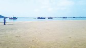 Loay hoay chuyện bồi lấp cửa biển
