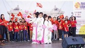 Một tiết mục biểu diễn tại lễ hội văn hóa - ẩm thực Ahoj Ha Noi