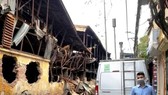 Xe quan trắc môi trường, đo nồng độ khí của Sở TN- MT Hà Nội đã được đưa tới sau vụ hỏa hoạn