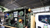 Binh chủng Hóa học (Bộ Quốc phòng) tham gia xử lý, tẩy độc Công ty Rạng Đông