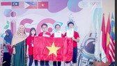 4 học sinh Việt Nam đoạt Huy chương Vàng tại Kỳ thi khoa học quốc tế ISC năm 2019. Ảnh: TTXVN