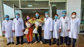 Ngày 18-2, bà N.T.Y và anh P.V.C được ra viện sau khi điều trị khỏi Covid-19 tại Bệnh viện Bệnh Nhiệt đới Trung ương