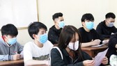 Thí sinh tỉnh Quảng Trị tham dự buổi thi vào sáng 10-8. Ảnh: NGUYỄN HOÀNG