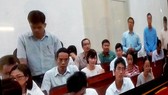 Tống đạt cáo trạng 4 cá nhân vi phạm tại Công ty Lọc hóa dầu Bình Sơn