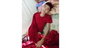 Cám cảnh học trò nghèo bị ung thư xương