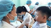 Cuối năm về xã anh hùng