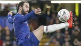 Gonzalo Higuain đang lkhao kah1t ghi bàn ở Europa League.