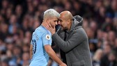 Sergio Aguero và Pep Guardiola chỉ al2 sự hiểu lầm