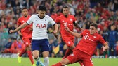 Son Heung-min thoát qua hậu vệ bayern ở Audi Cup 2019