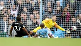 Kết quả, bảng xếp hạng Premier League (đêm 6-10): Man City thua thảm, tụt sau Liverpool 8 điểm