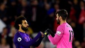 Mo Salah và thủ thành Alison