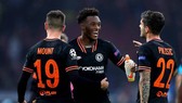 Các cầu thủ trẻ Chelsea đang làm sôi động cầu trường