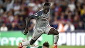 Sadio Mane ghi bàn vào lưới Crystal palace.