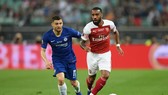 Mateo Kovacic bám sát Alexandre Lacazette (Arsenal)