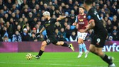 Kết quả và xếp hạng Ngoại hạng Anh vòng 22: Thắng 6-1, Man City vươn lên nhì bảng