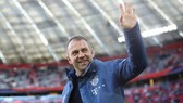 Hansi Flick ở lại Bayern Munich tới năm 2023