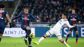 Ligue 1 sẽ trả lại cầu thủ phần lương cắt giảm vào... cuối mùa