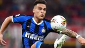 Barcelona đề nghị 3 cầu thủ đổi lấy Lautaro, nhưng Inter chỉ muốn tiền