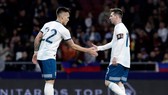 Lauraro và đàn anh Lionel Messi