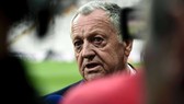 Chủ tịch Jean-Michel Aulas của Lyon quyết không bỏ cuộc