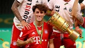 Alvaro Odriozola đoạt Cúp nước Đức