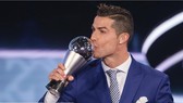 Ronaldo vẫn là nhân vật chính trên đấu trường