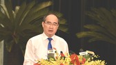 Bí thư Thành ủy TPHCM Nguyễn Thiện Nhân phát biểu tại phiên khai mạc. Ảnh: VIỆT DŨNG