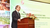 Bí thư Thành ủy TPHCM Nguyễn Thiện Nhân phát biểu tại hội thảo. Ảnh: VIỆT DŨNG