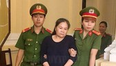 Nguyên cán bộ chuyên trách giảm nghèo, tăng hộ khá UBND phường 11, quận 6 Quách Vân Loan bị tuyên 20 năm tù về tội tham ô tài sản