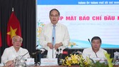 Bí thư Thành ủy TPHCM Nguyễn Thiện Nhân chia sẻ thông tin về nhân sự khóa tới tại buổi gặp mặt báo chí đầu năm 2020, ngày 9-1-2020. Ảnh: DŨNG PHƯƠNG