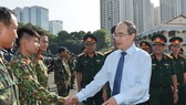 Bí thư Thành ủy TPHCM Nguyễn Thiện Nhân thăm, chúc Tết đơn vị quân đội, tòa án