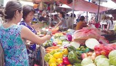 Tăng thuế VAT tác động tiêu cực lên phúc lợi của tất cả các hộ gia đình