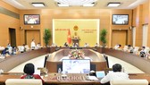 Toàn cảnh phiên họp thứ 45 của UBTVQH