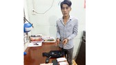 Hồng cùng tang vật lúc bị bắt
