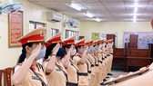 Chuẩn bị ra mắt đội hình nữ CSGT dẫn đoàn Công an TPHCM. Ảnh: PC08