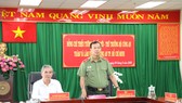 Thứ trưởng Bộ Công an Lê Tấn Tới phát biểu tại buổi làm việc với Công an TPHCM. Ảnh: C.T