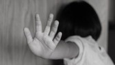 Khởi tố, bắt tạm giam người mẹ bạo hành con gái 3 tuổi đến chấn thương sọ não