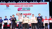 Trao giải thưởng cuộc thi Tìm hiểu lịch sử Đảng CSVN