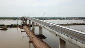 Cầu Thịnh Long bắc qua sông Ninh Cơ