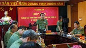 Trung tướng Lương Tam Quang thông tin về quá trình điều tra cái chết TS. Bùi Quang Tín. Ảnh: GIA KHÁNH