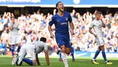 Eden Hazard đã chơi thứ bóng đá "nước chảy mây trôi" trong trận thắng Cardiff