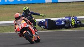 Trong khi Marquez tiến thẳng về ngôi vô địch, Dovizioso lại đo đường