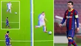 Hình ảnh Messi đi bộ trên sân trong trận đấu với Kiev