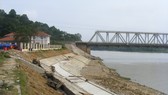 Điều chỉnh xử lý sạt lở đê sông Mã